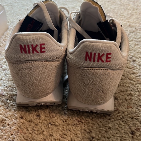 NIKE stranger things shoes - Picture 6 of 7